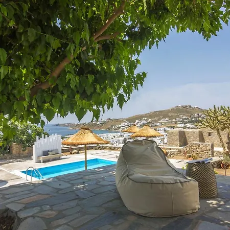 Amperian Mykonos & Hotel 2*