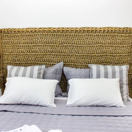 Amperian Mykonos & 2*