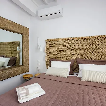 Amperian Mykonos & Hotel 2*