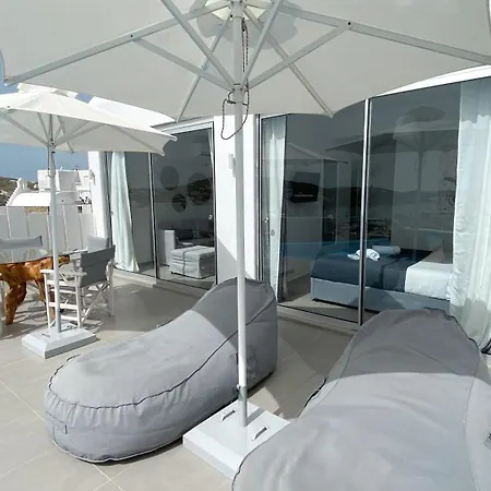Amperian Mykonos & Hotel 2*